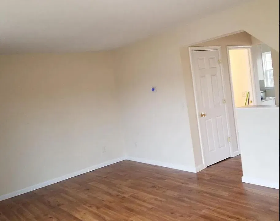 29 Woodlake Ct
