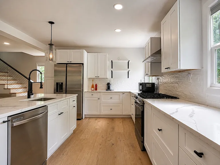 490 Mill St — Photo 15