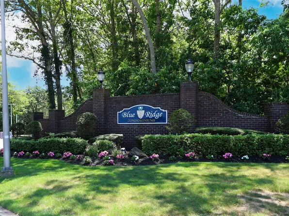 720 Blue Ridge Drive, Medford, NY 11763