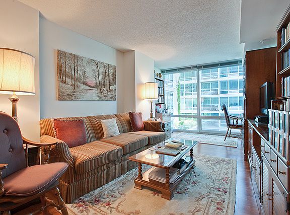 5th image of 9715 Woods Dr Unit 1311