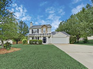 2925 Hampton Valley Dr, Loganville, GA 30052