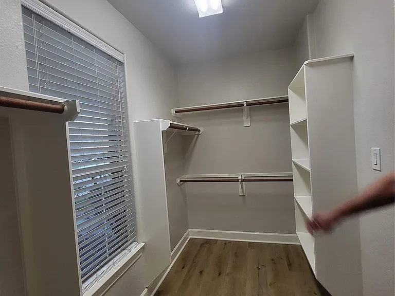606 Admiral Bay Ln — Photo 23