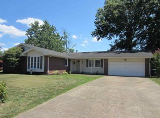 8077 Meadow Ln, Newburgh, IN