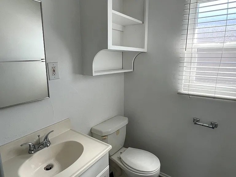5910 E Naples Plz — Photo 12
