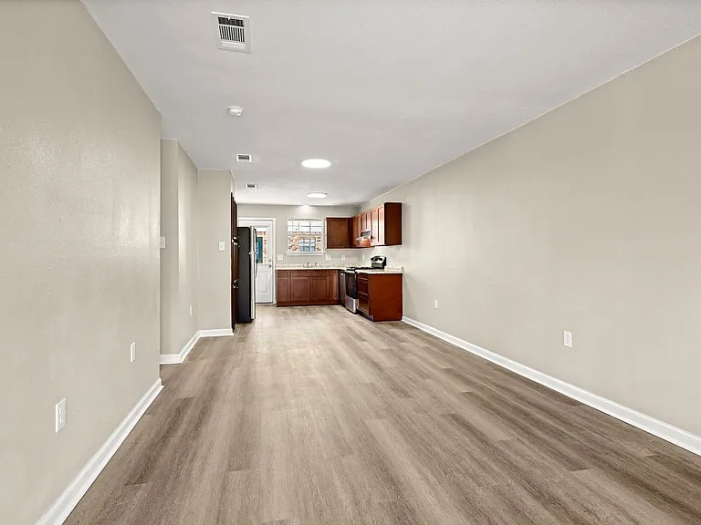 12027 Roddy Rd — Photo 4