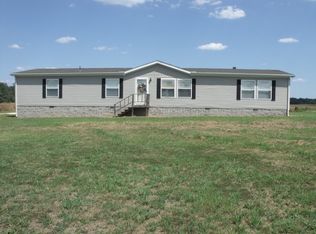 701 Ross Rd, Gleason, TN 38229