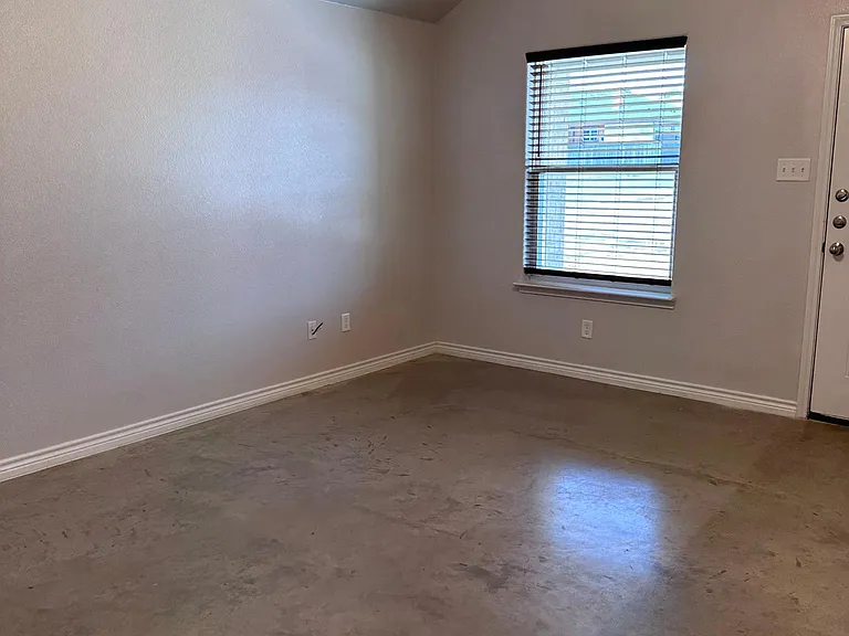 1239 Liberation Ln #B — Photo 3
