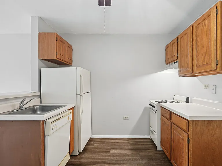 Linden Park Apartments — Photo 22