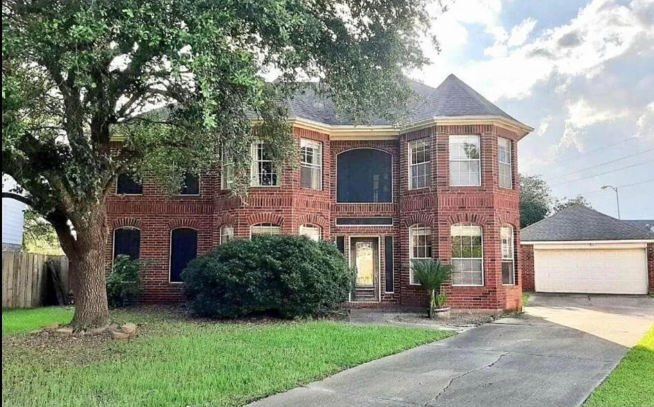 2906 Little Branch Ct