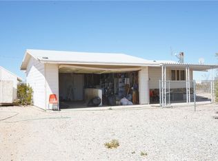 1010 Mile Square Rd, Joshua Tree, CA 92252