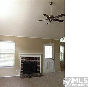 3rd image of 8437 Auburn Dr