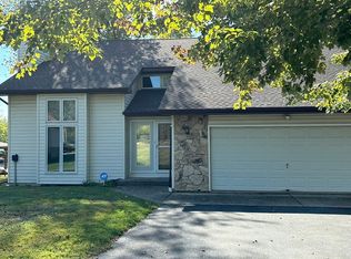 322 Waynoka Dr, Lake Waynoka, OH 45171