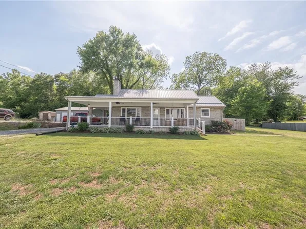 6618 Westfield Rd, Westfield, NC 27053
