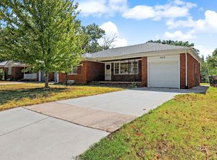 5819 E Oakwood Dr, Wichita, KS 67208