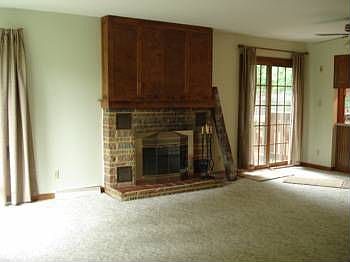 4th image of 819 E Margaret St