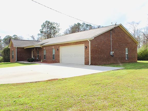 4th image of 381 Court Rd