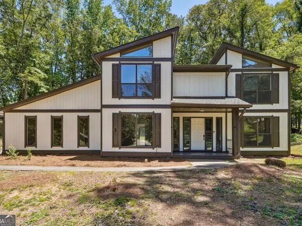 5249 Golf Valley Way, Stone Mountain, GA 30088