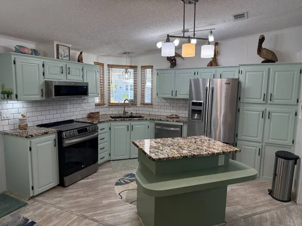 701 Aqui Esta Dr #230, Punta Gorda, FL 33950