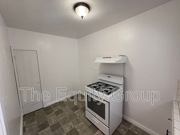 3rd image of 337 N H St APT 2