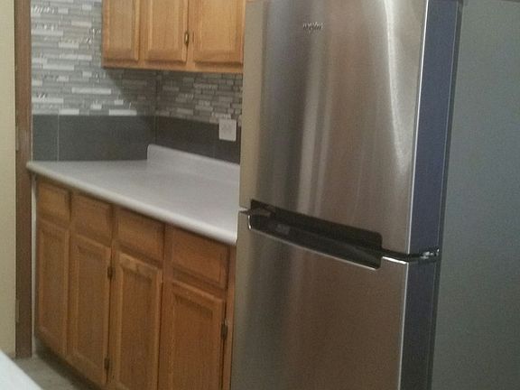 5th image of 13715 S Stewart Ave APT A2e