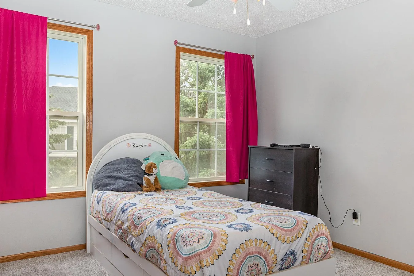 3 bed, 1.5 bath, 1824 sqft, $2,495 — Photo 3