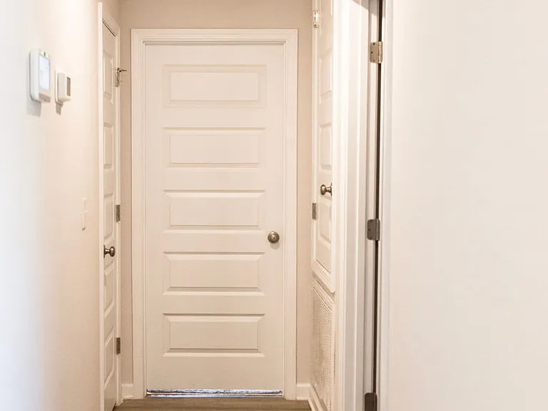 5438 Peach Dr — Photo 24
