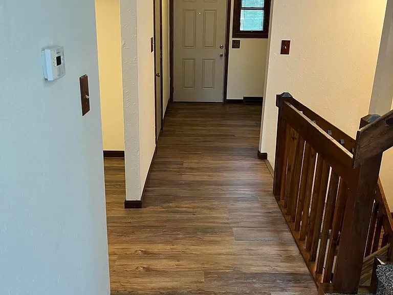 447 Foxfire Dr — Photo 2