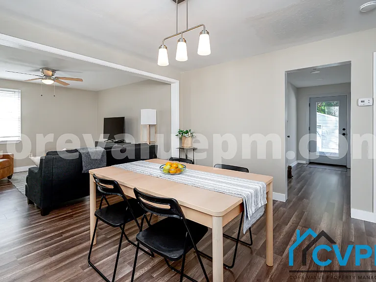 8627 Park Ave — Photo 9