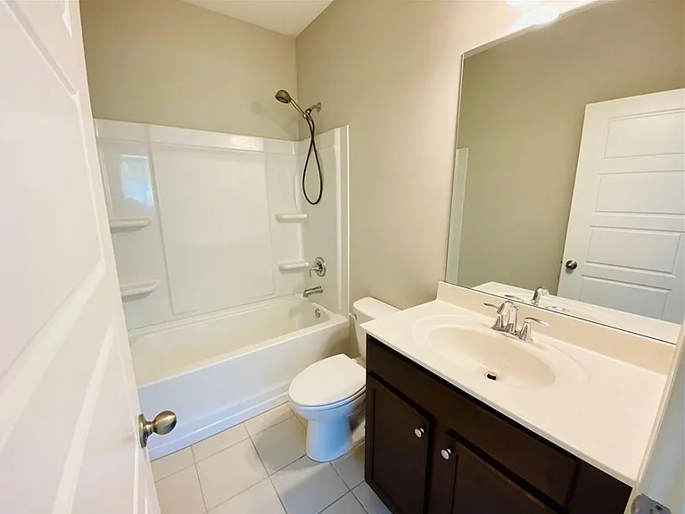 1815 Hislop Ln #8 — Photo 28