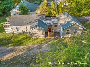 6738 Ramsdell Dr NE, Rockford, MI 49341
