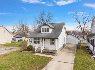 35225 Milleville Rd, Brownstown, MI 48173