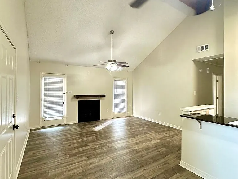 11011 Cal Rd #34 — Photo 11