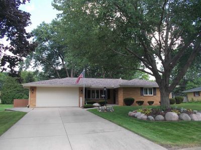 1136 Woodridge Dr, Rockford, IL, 61108