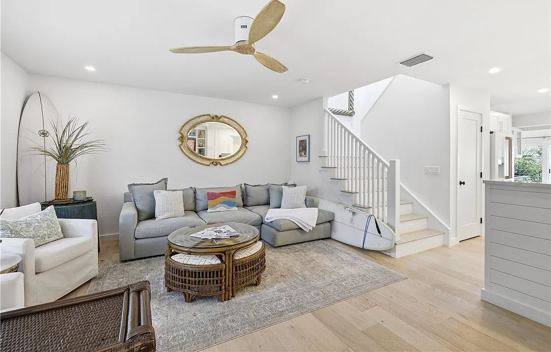 2 bed, 1672 sqft, $9,000 — Photo 2