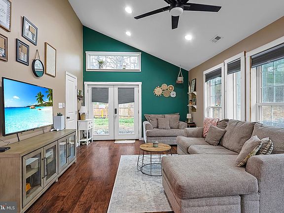 4th image of 2641 Hickory Corner Rd