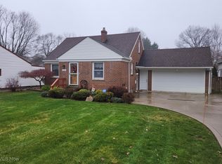 2194 Glenridge Rd, Euclid, OH 44117