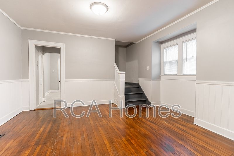 1st image of 509 N Bradley Ave