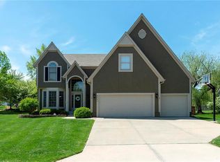 8501 W 142nd St, Overland Park, KS 66223