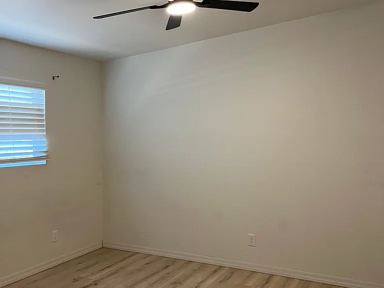 120 S San Jose Dr — Photo 7