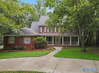 331 Creekwood Dr, Union Grove, AL 35175