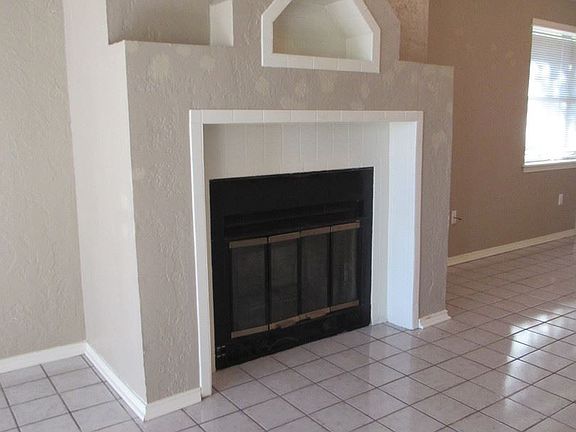 5th image of 501 NW Fairway Villas Dr #4