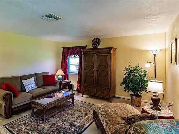 4th image of 5598 Trellis Ln
