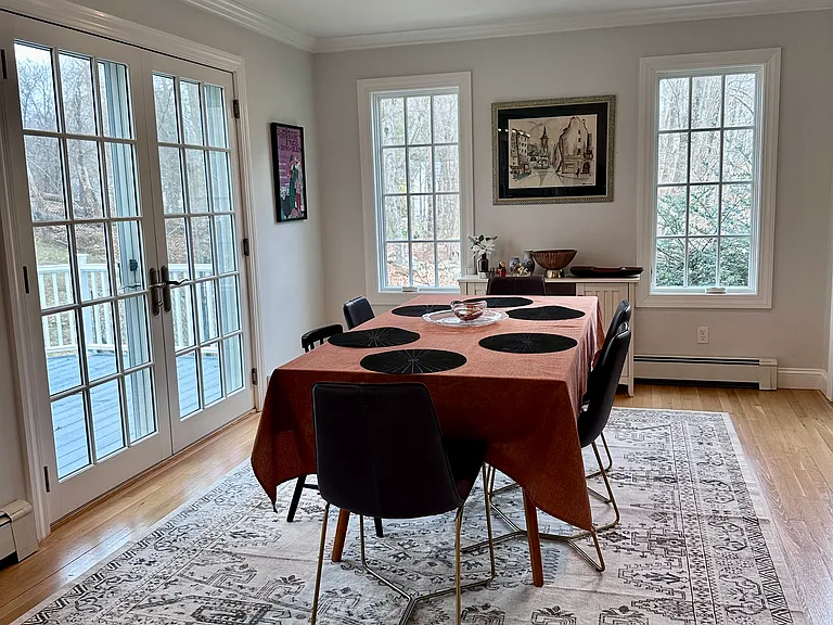 20 Joann Cir — Photo 4