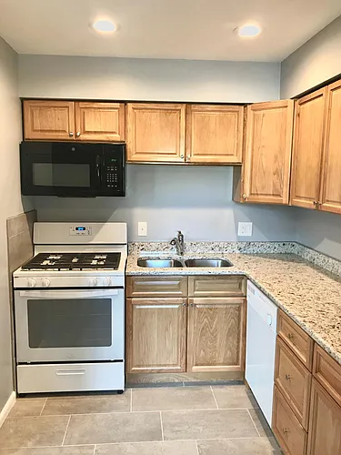 5003 Woolworth Ave Photo 1