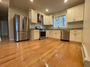 74 Berkshire St #3, Cambridge, MA 02141