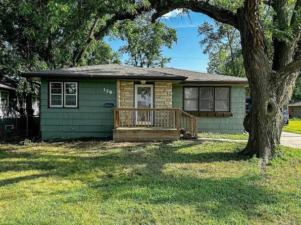 328 E Bond St, Salina, KS 67401