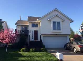 2610 Walden Rd, Iowa City, IA 52246