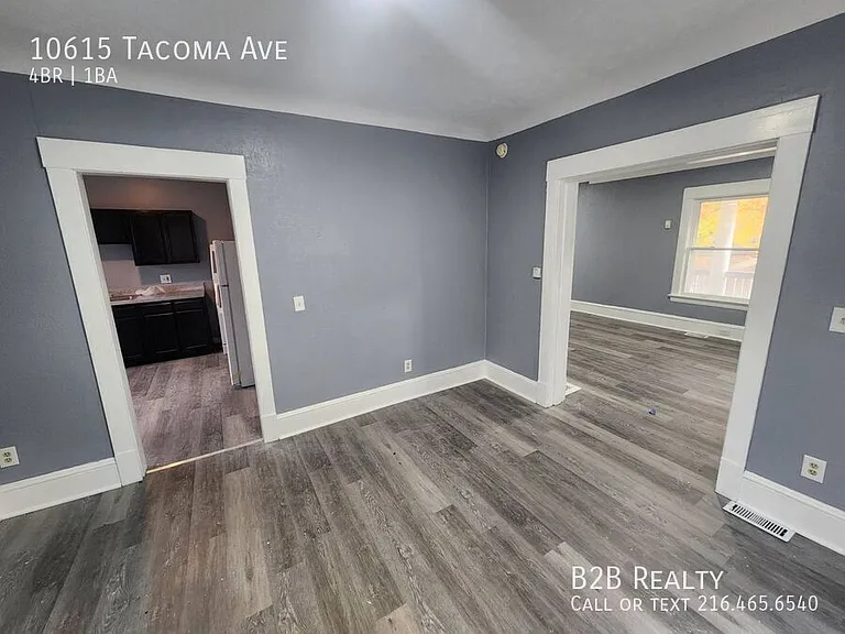 10615 Tacoma Ave — Photo 10