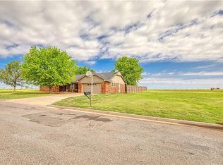 1439 Mallard Way, Cordell, OK 73632