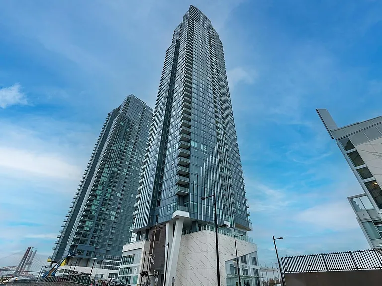 680 Quayside Dr #605 — Photo 25
